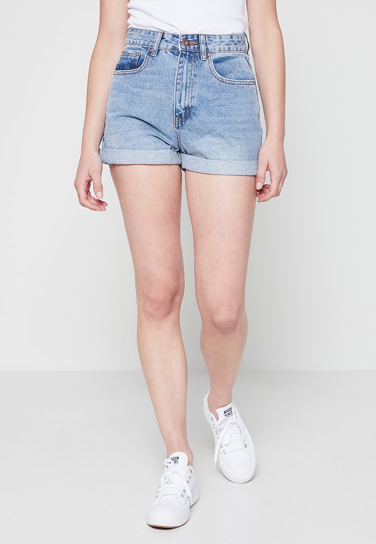 Pantaloni scurți din denim