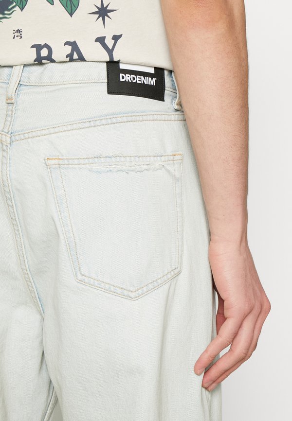 OMAR - Loose Jeans - drift superlight worn3