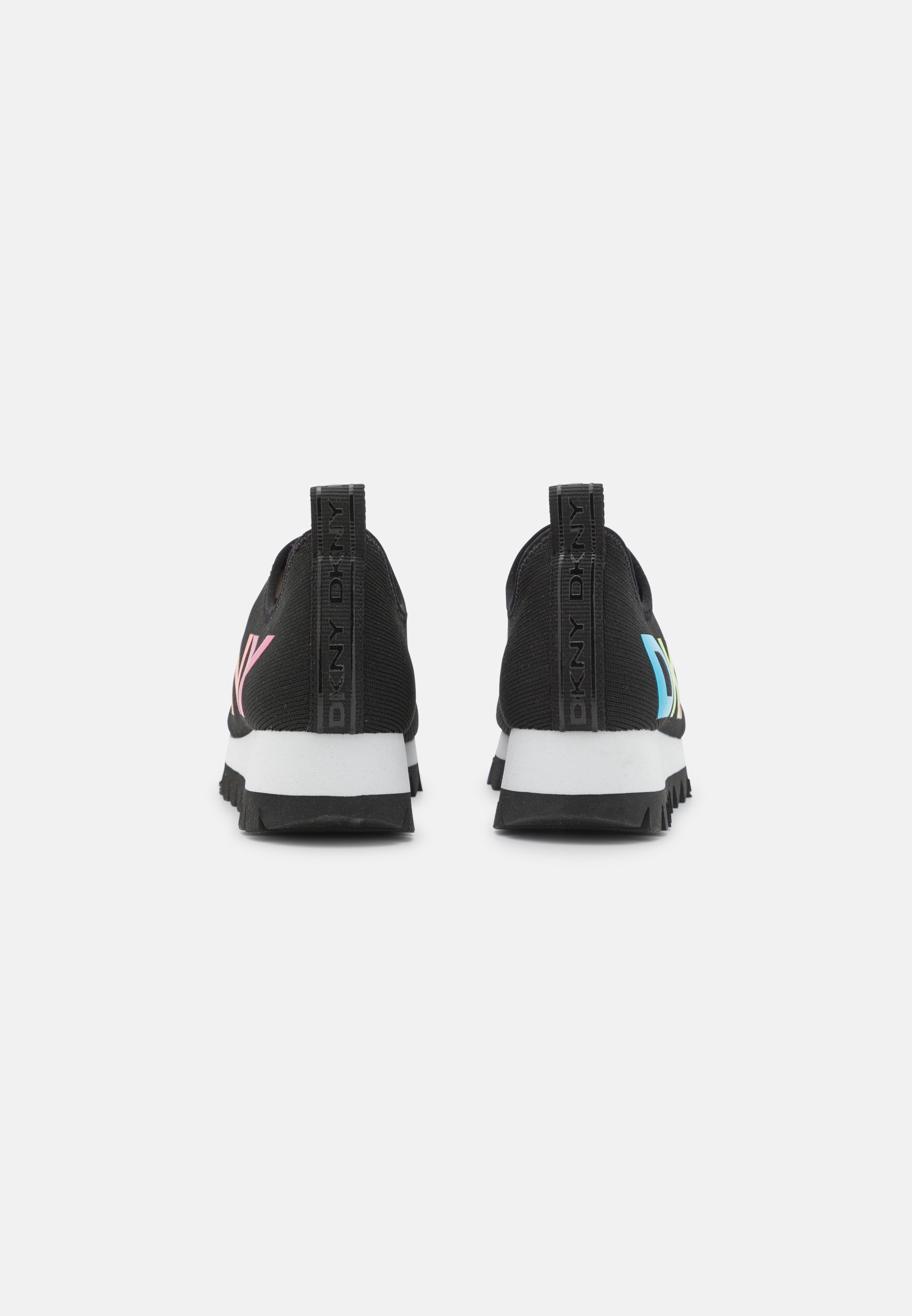 dkny runner trainers