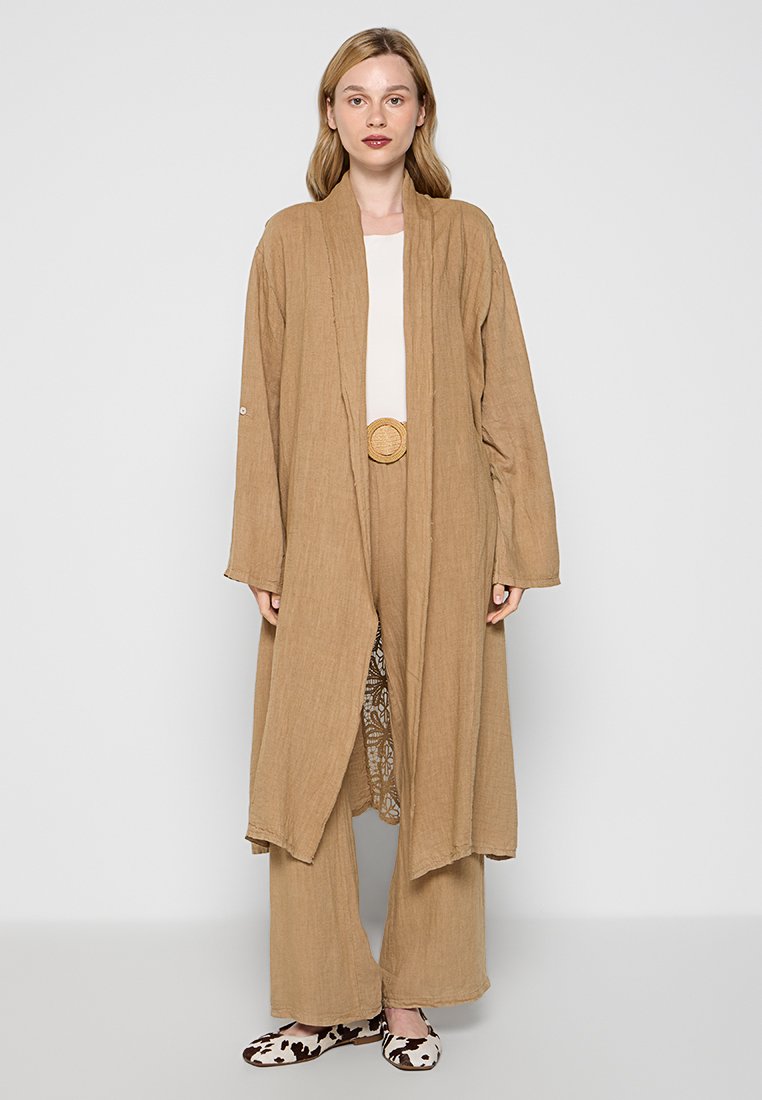 Le Monde du Lin Lichte jas camel Le Monde du Lin Lichte jas camel