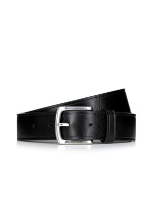 Ceinture en cuir noir avec une texture lisse, boucle rectangulaire en métal argenté et nom de la marque en relief. Design classique avec cinq trous d'ajustement.