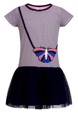 Robe à manches courtes rayée avec une application de papillon en rose, bleu et noir, dotée d'une jupe en tulle et d'une ceinture solide de couleur sombre.