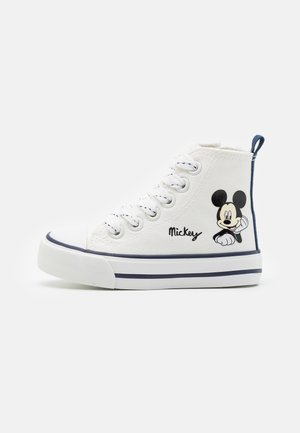 Sneakersy wysokie