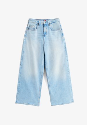 Jeans in denim azzurro chiaro a gamba larga con effetto sbiadito, tasche frontali, passanti per cintura e un piccolo logo sulla tasca destra per monete.