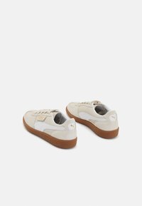 Puma Tenisky - off-white