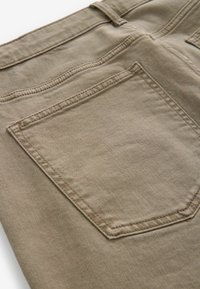 Next REGULAR FIT - Kratke hlače - dark stone