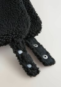 Unselected, black borg