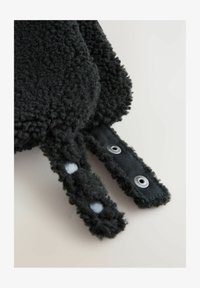 Unselected, black borg