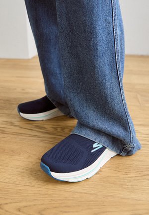 MAX CUSHIONING ELITE 2.0 - Zapatillas - navy/blue