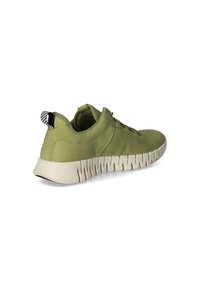 Sneaker in pelle verde con finitura texturizzata, dotato di una suola flessibile bianca, punta rotonda e linguetta sul tallone.