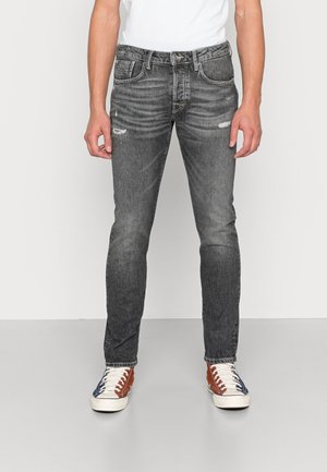 Jeansy Slim Fit