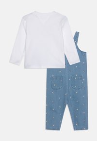Tommy Hilfiger BABY FUN ALLOVER PRINT DUNGAREE UNISEX SET - Dungarees - denim medium