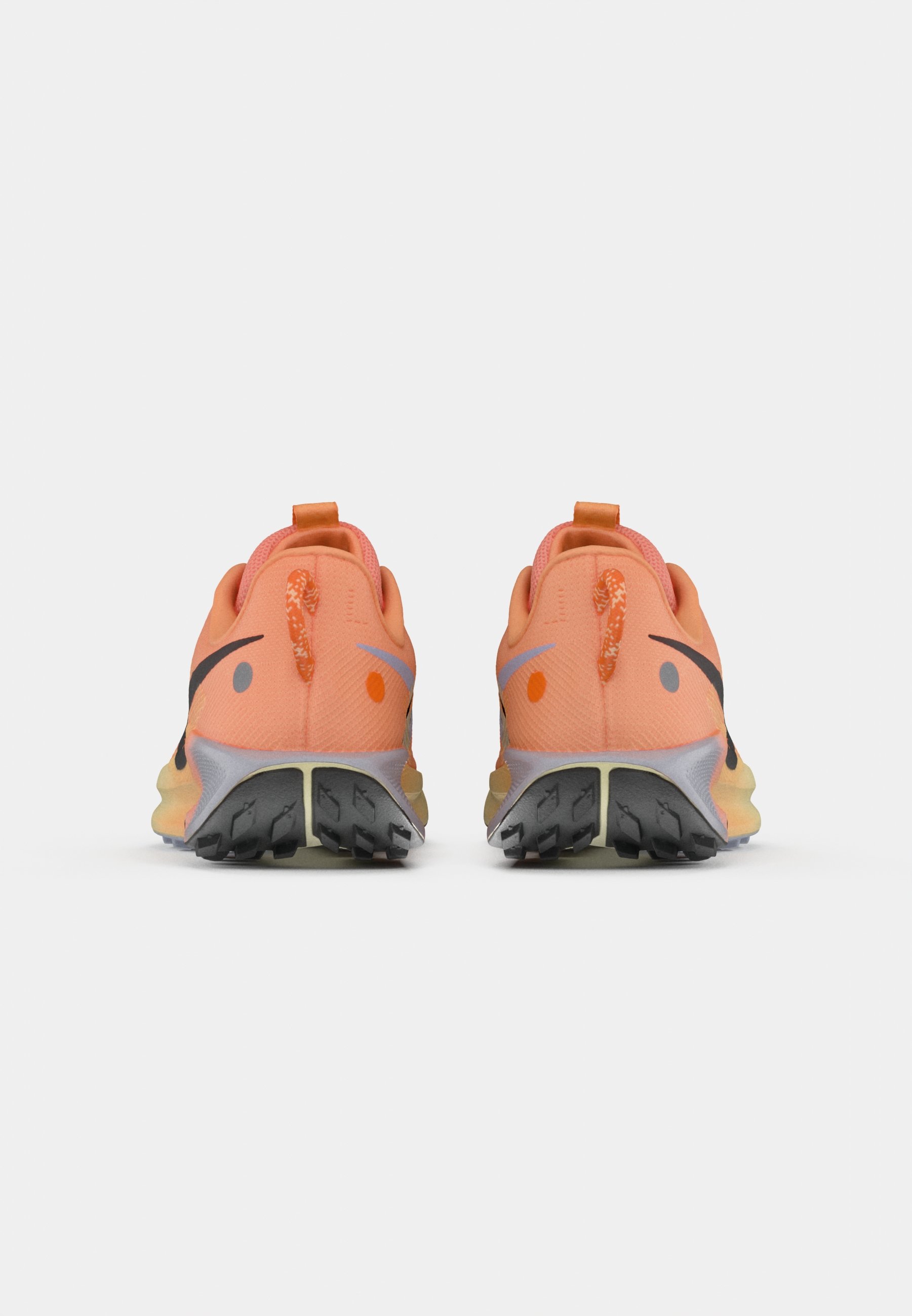 Nike Performance REVOLUTION 8 - Chaussures de running sur route