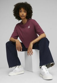 Puma CLASSICS  - Paprasti marškinėliai - dark jasper