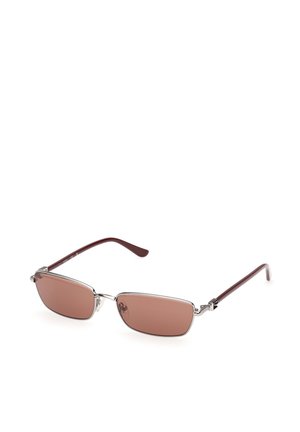 Lunettes de soleil rectangulaires avec monture métallique argentée et verres teintés marron, dotées de branches fines marron et de plaquettes de nez réglables.