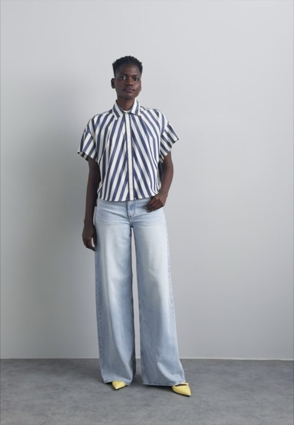 FEATHERWEIGHT SOFIE - Wide Leg4