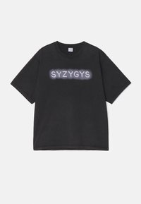 Unselected, black