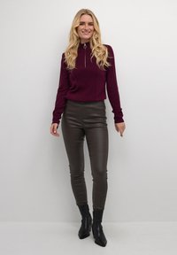 Cream CRTABEA  - Skinnbyxor - chocolate plum crocodile