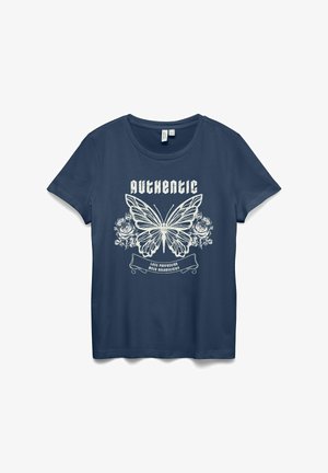 Granatowy bawełniany t-shirt z białym motywem motyla, różami i napisem "Authentic" oraz "Less Perfection More Authenticity". Krótkie rękawy.