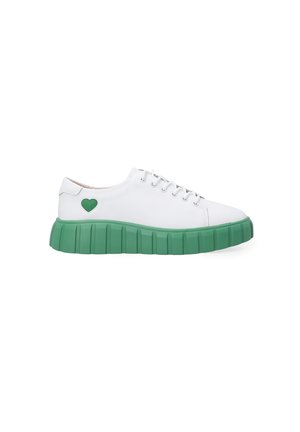 Sneakers - green