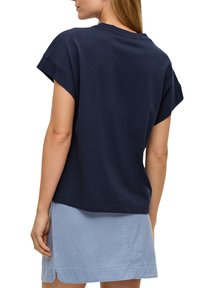 s.Oliver MIT KAPPÄRMELN - T-shirt print - tiefblau