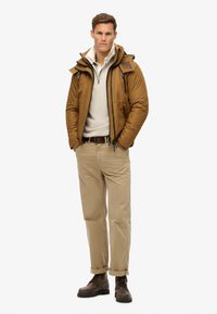 Superdry & Co HOODED MOUNTAIN - Chaqueta outdoor - denim co tobacco brown