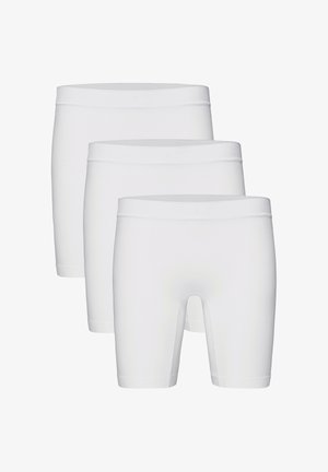 Drei Paar weiße nahtlose Shorts mit elastischen Taillenbändern, die eine glatte Textur und ein Design mit mittlerer Oberschenkellänge aufweisen.