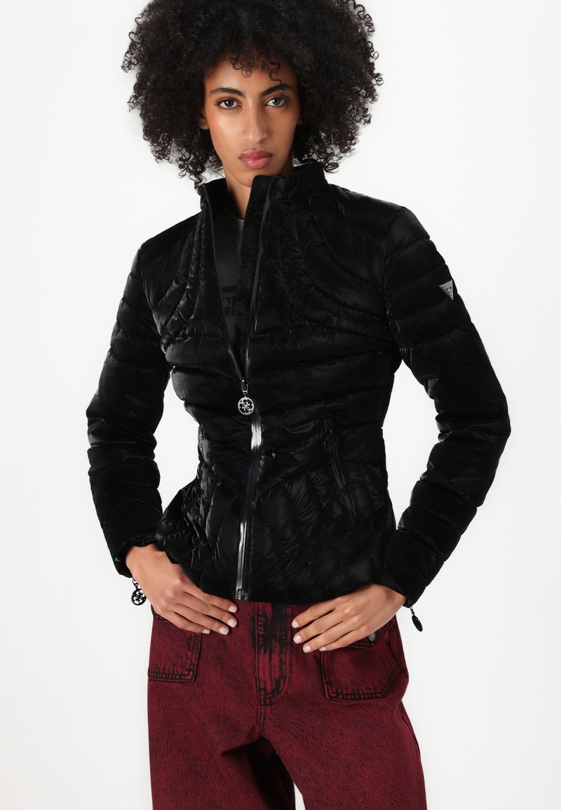 Veste Longue Femme GUESS à Carreaux Bordeaux Et Noir – Taille S