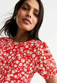 New Look CRINKLED FLORAL PRINT BOW BACK MIDI - Vestito casual - red pattern