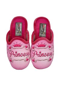 Zapatillas de felpa rosas con el texto "Princesa" y diseño de corona. Material suave, abertura ancha y acentos texturizados. Tonos rosas contrastantes.