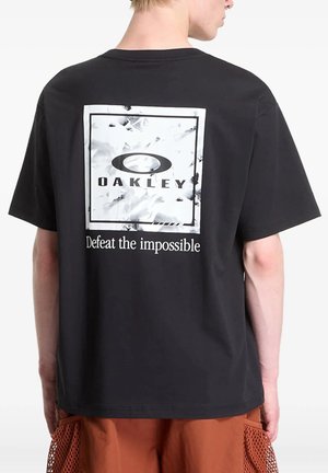 Oakley, T-shirt con stampa - black