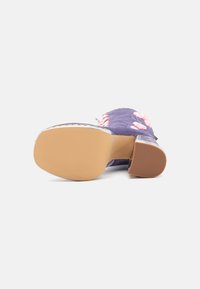 Koi Footwear GUILTLESS GHOST LACE UP PLATFORM LONG BOOT - Čižmy na šnurovanie - lilac
