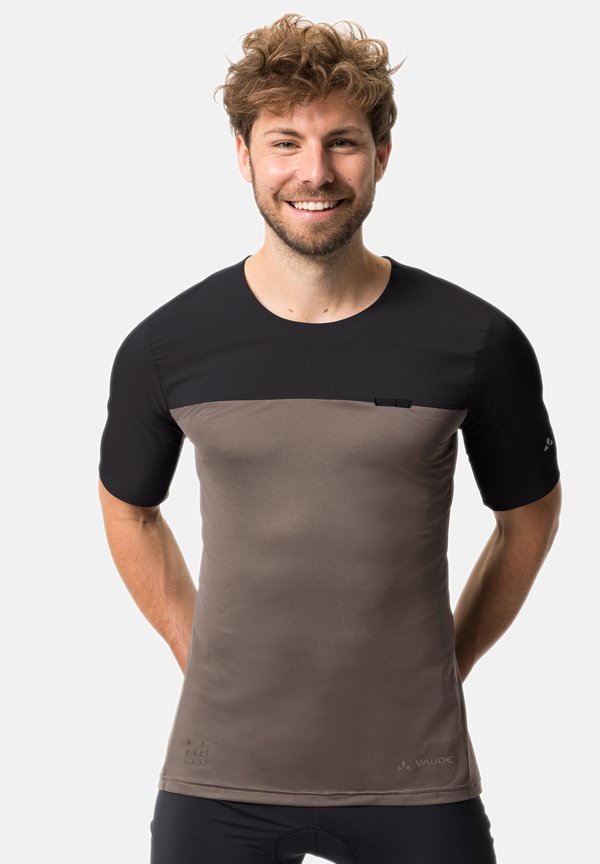 KURO - Sport T-Shirt