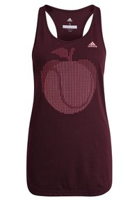 Débardeur de sport bordeaux avec des bretelles épaisses et un col rond. Présente un grand graphisme pixelisé de pomme rose sur le devant.