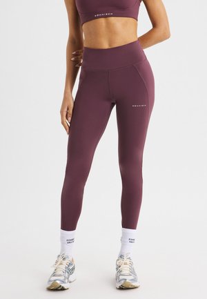 Röhnisch FLATTERING HW - Leggings - huckleberry