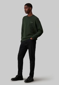 Calvin Klein MICRO LOGO REPREVE - Felpa - midnight