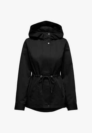 Veste à capuche noire avec boutons-pression sur le devant, taille ajustable par cordon, et deux poches mains, présentée sur un fond blanc.