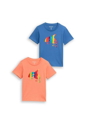 - T-shirt z nadrukiem