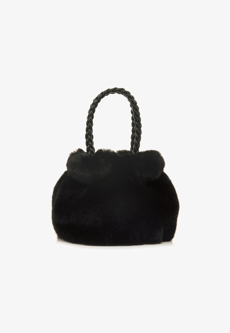 Schwarze Handtasche aus Kunstfell mit gerafftem Oberteil, geflochtenen Griffen und einer weichen, strukturierten Oberfläche. Runder Stil mit einem plüschigen Erscheinungsbild.