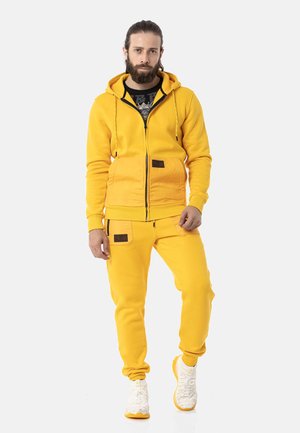 Tracksuit - yellow