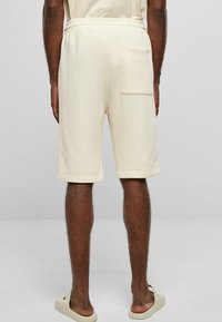 Urban Classics LOW CROTCH - Shorts - whitesand