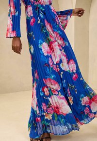 Lipsy REGULAR FIT FLORAL PLEATED  - Rochie maxi - blue