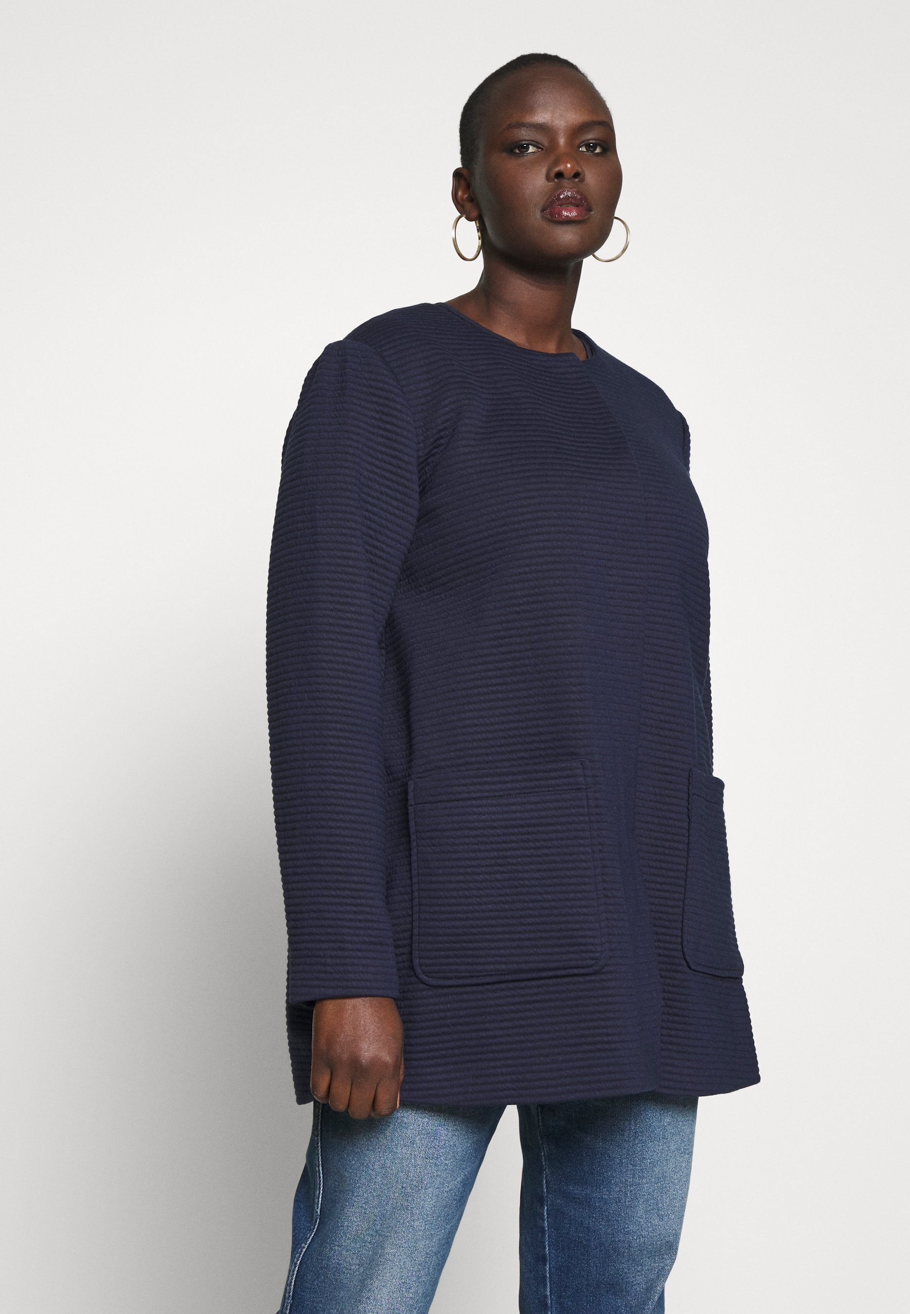 Zizzi COAT Kort kåpe frakk night sky Zalando.no Zizzi COAT - Kort kåpe / frakk - night sky