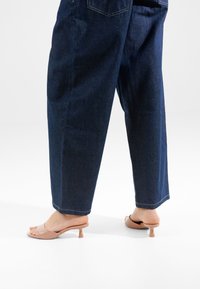 Bershka - KITTEN HEEL - Muiltjes met hak - pink Miniatuurafbeelding 1