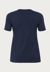 Unselected, midnight marine