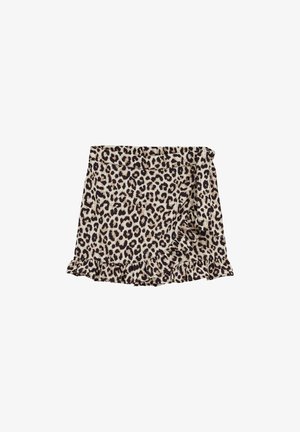 Beige és fekete leopárdmintás csípőfásli szoknya fodros szegéllyel és sima, könnyű szövet textúrával.