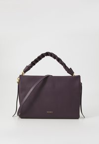 Unselected, prune/ribes