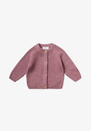 Brudnoróżowy sweter na guziki dla malucha, wykonany na drutach, z długimi rękawami i czterema drewnianymi guzikami z przodu.