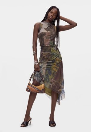 Desigual, MEDIUM BUCKLE BAG - Bolso de mano - brown