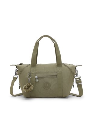 Sac à main vert olive de taille moyenne avec double poignées supérieures, poche zippée à l'avant, bandoulière amovible et petit porte-clés singe en peluche.